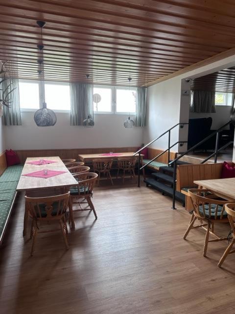 Appartement Doris Mit Hallenbad Und Sauna By Monicare Seefeld in Tirol Exterior photo